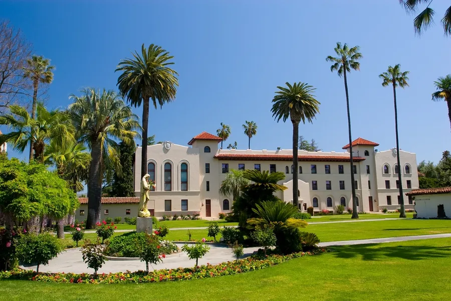 Santa Clara University in Santa Clara, Calif. Credit: Mariusz S. Jurgielewicz/Shutterstock.?w=200&h=150